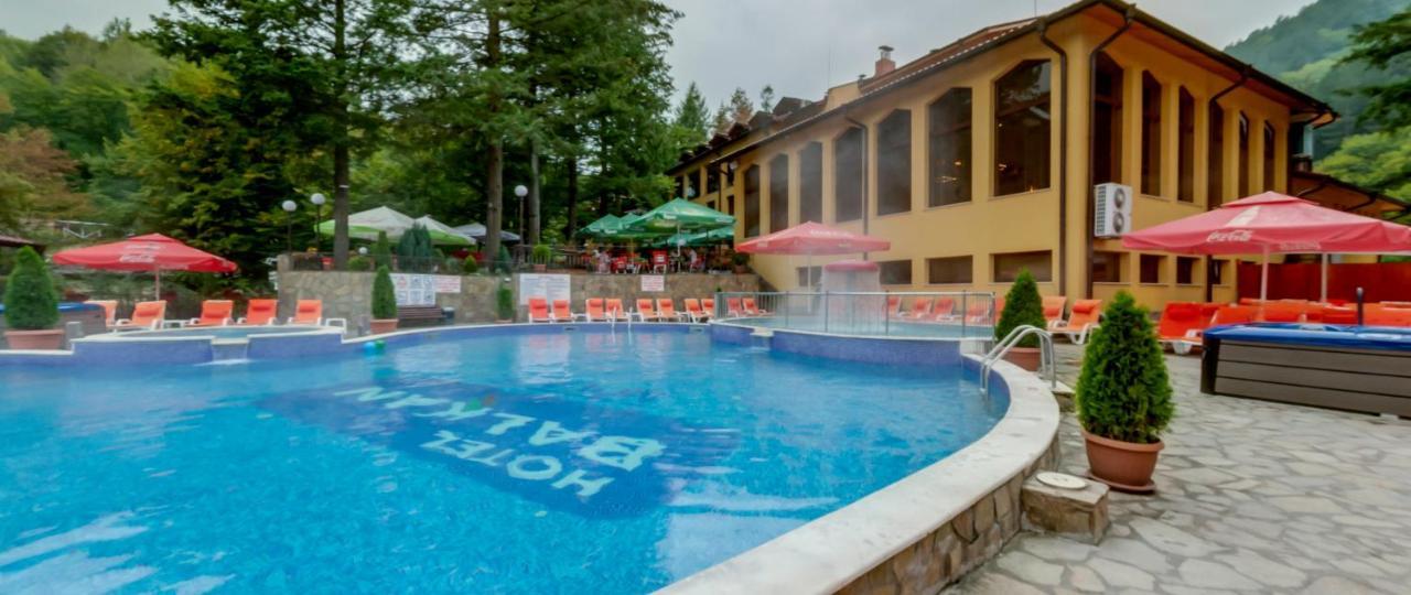 Balkan Hotel Chiflik Exterior photo