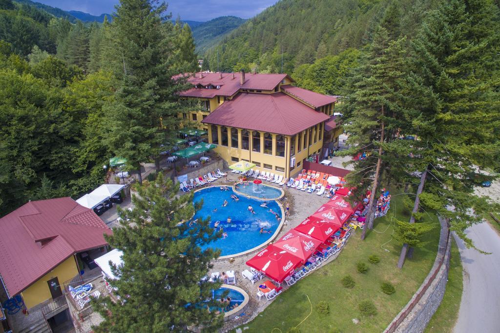 Balkan Hotel Chiflik Exterior photo